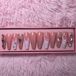 24 pc nail set- ItGirl